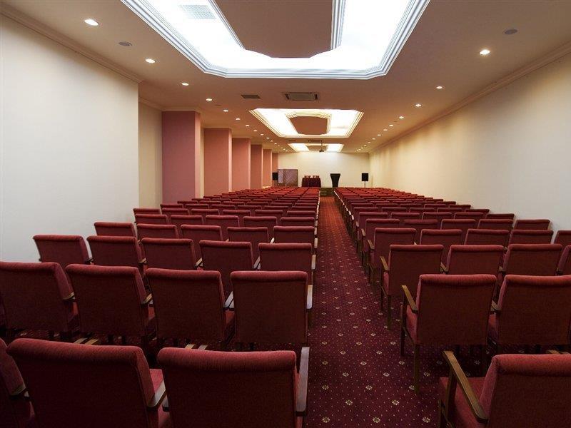 Otel Ganita Club &