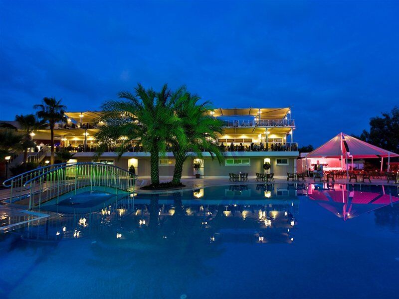 Otel Ganita Club &